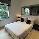 Villa Sublime With Pool And Jacuzzi *